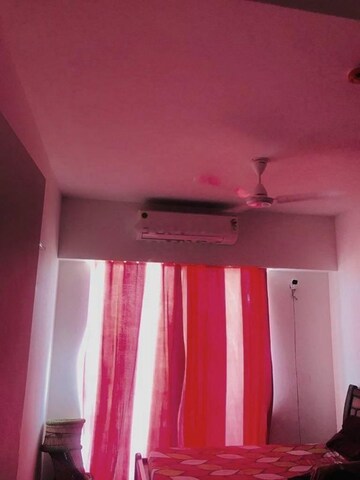 Room in 2.5 BHK Apartment at M3M Marina, Sector 68 – for Rent