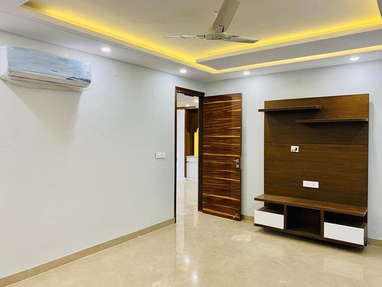 Room, bp-homes 4 Bedroom 350 Sq.Yd. Builder Floor In Sector 85 Faridabad 10024135