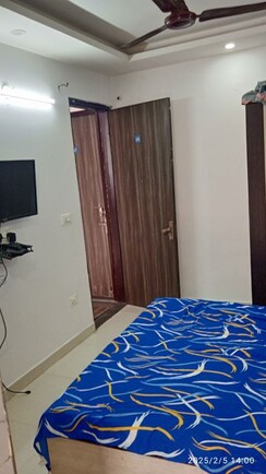 StudioBuilder Floor For Rent in Sector 44