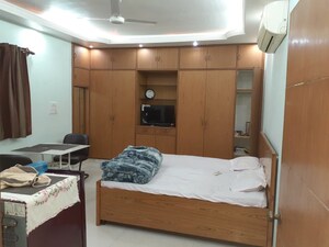 Bedroom in 2 BHK Builder Floor at Alaknanda – for Rent