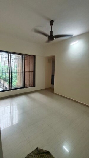 2 BHK Apartment For Rent in Akashganga Complex Kavesar, Kavesar