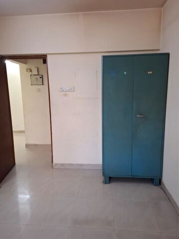 Bedroom in 2 BHK Apartment at Runwal Heights, Mulund West – for Rent