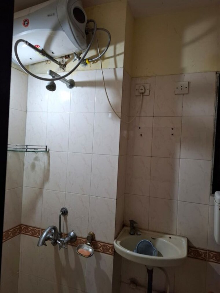 Bathroom, runwal-heights 2 Bedroom 650 Sq.Ft. Apartment In Mulund West Mumbai 10024360