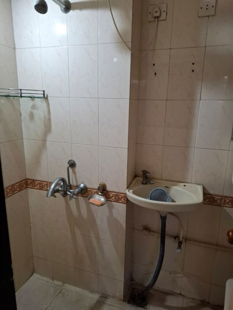 Attached Bathroom, runwal-heights 2 Bedroom 650 Sq.Ft. Apartment In Mulund West Mumbai 10024360