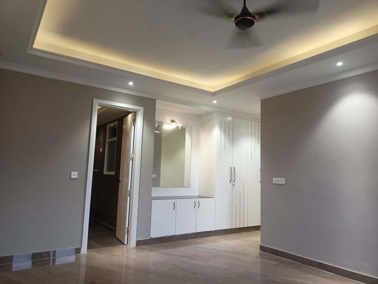 Room, parklands 4 Bedroom 350 Sq.Yd. Builder Floor In Sector 85 Faridabad 10024333
