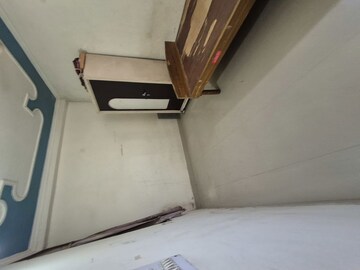 Furnished Amenities in 1.5 BHK Builder Floor at Mayur Vihar – for Rent