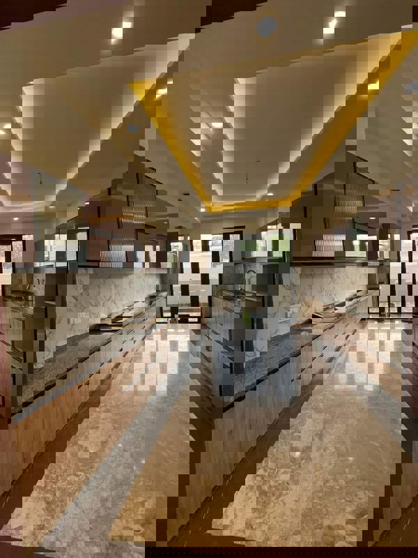 4 BHK + Pooja Room,Servant Room 350 Sq.Yd. Builder Floor in BP Homes