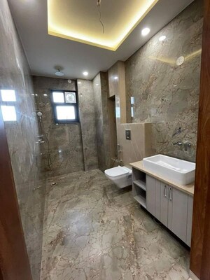 Building Lobby in 4 BHK Builder Floor at BP Homes, Sector 85 – for Sale