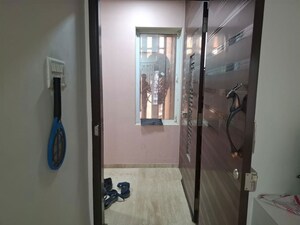 Bathroom in 1 BHK Apartment at Ekta Bhoomi Gardens, Borivali East – for Rent