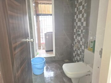 Bathroom in 1 BHK Apartment at Ekta Bhoomi Gardens, Borivali East – for Rent