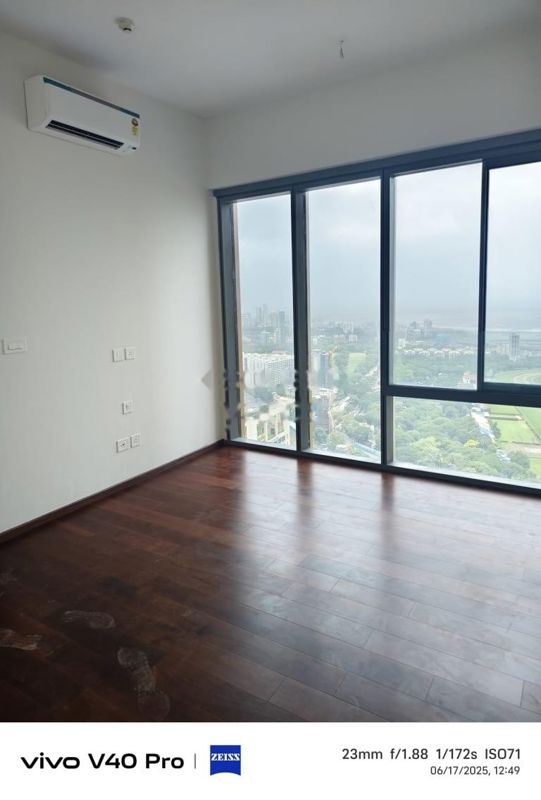 2 BHK Apartment For Rent in Piramal Mahalaxmi