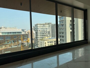 Bedroom in 2 BHK Apartment at Khar West – for Rent