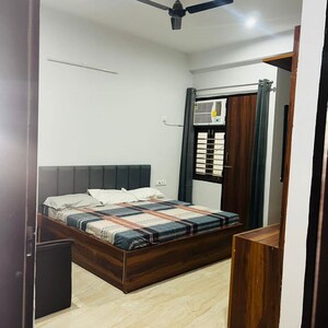 Bedroom in 3 BHK Apartment at Devika Sadar Bazaar, Nabi Karim – for Rent