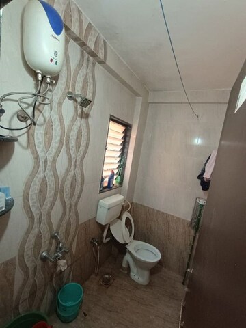 Attached Bathroom in 2 BHK Builder Floor at Kumar Primavera, Wadgaon Sheri – for Rent