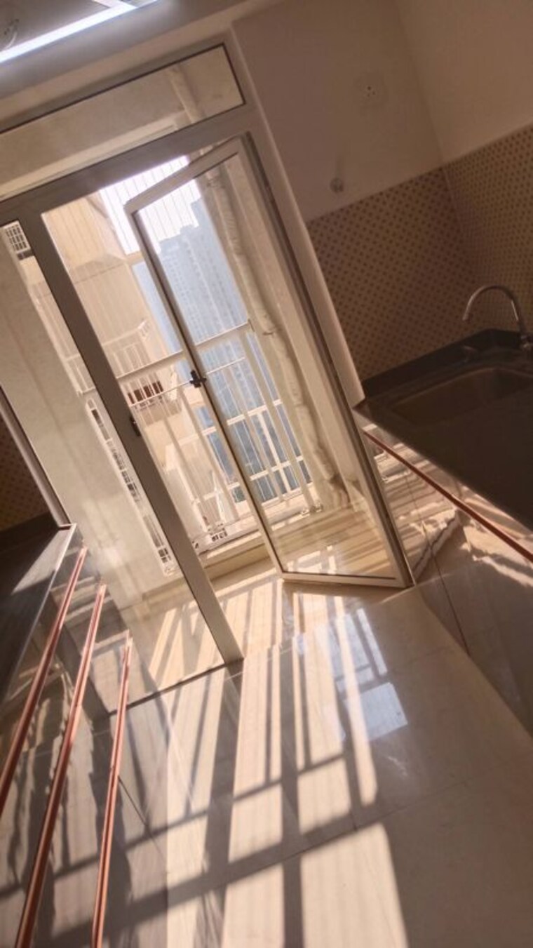 Balcony, lodha-amara 2 Bedroom 710 Sq.Ft. Apartment In Kolshet Road Thane 10024606
