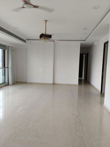 Room in 2 BHK Apartment at Adani Ten BKC, Bandra East – for Rent