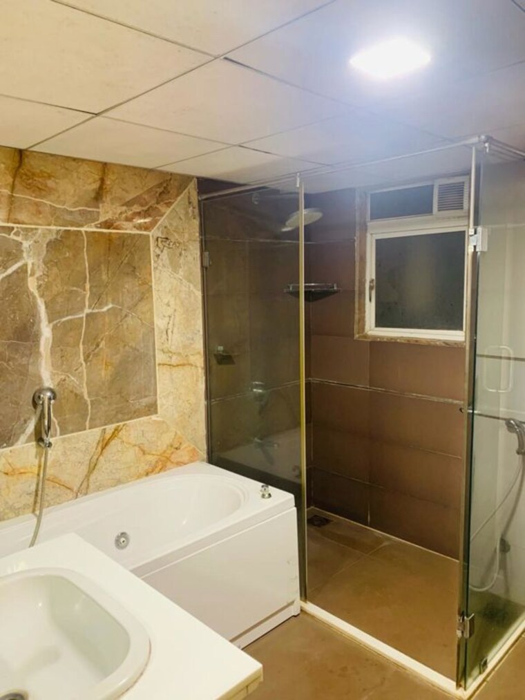 Bathroom, kolte-patil-24k-glitterati 4 Bedroom 2406 Sq.Ft. Apartment In Pimple Nilakh Pune 10024498