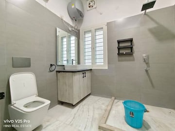 Attached Bathroom in 2 BHK Apartment at Saket – for Rent