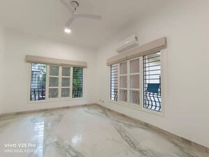 Room in 2 BHK Apartment at Saket – for Rent