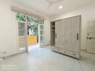 Room in 2 BHK Apartment at Saket – for Rent