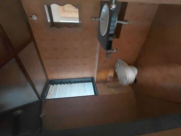 Furnished Amenities in 2 BHK Apartment at Kalpataru Yugdharma, Malad West – for Rent