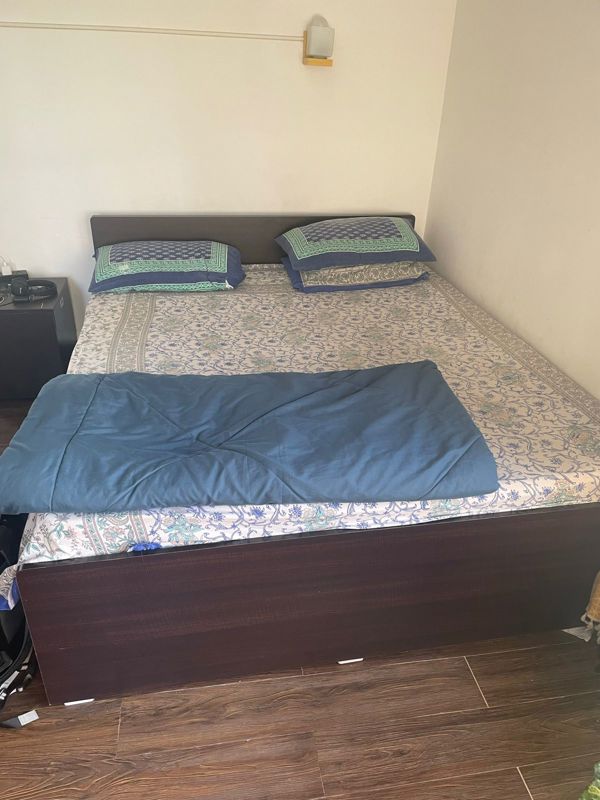 1 BHK + Store Room Apartment For Rent in Navpada