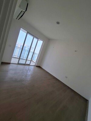 Room in 3.5 BHK Apartment at Emaar Imperial Gardens, Sector 102 – for Sale