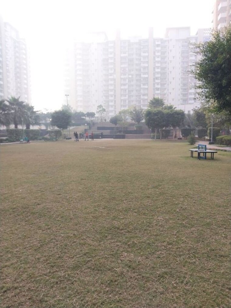 Garden, emaar-imperial-gardens 3.5 Bedroom 1228 Sq.Ft. Apartment In Sector 102 Gurgaon 10022344