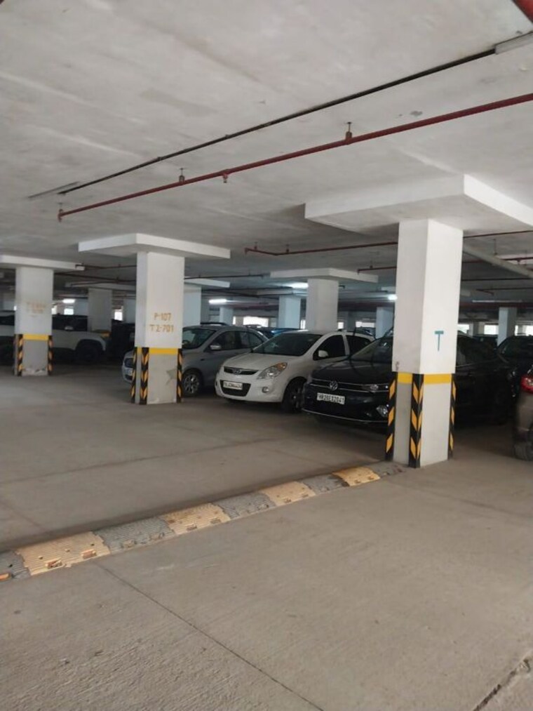  Parking, emaar-imperial-gardens 3.5 Bedroom 1228 Sq.Ft. Apartment In Sector 102 Gurgaon 10022344