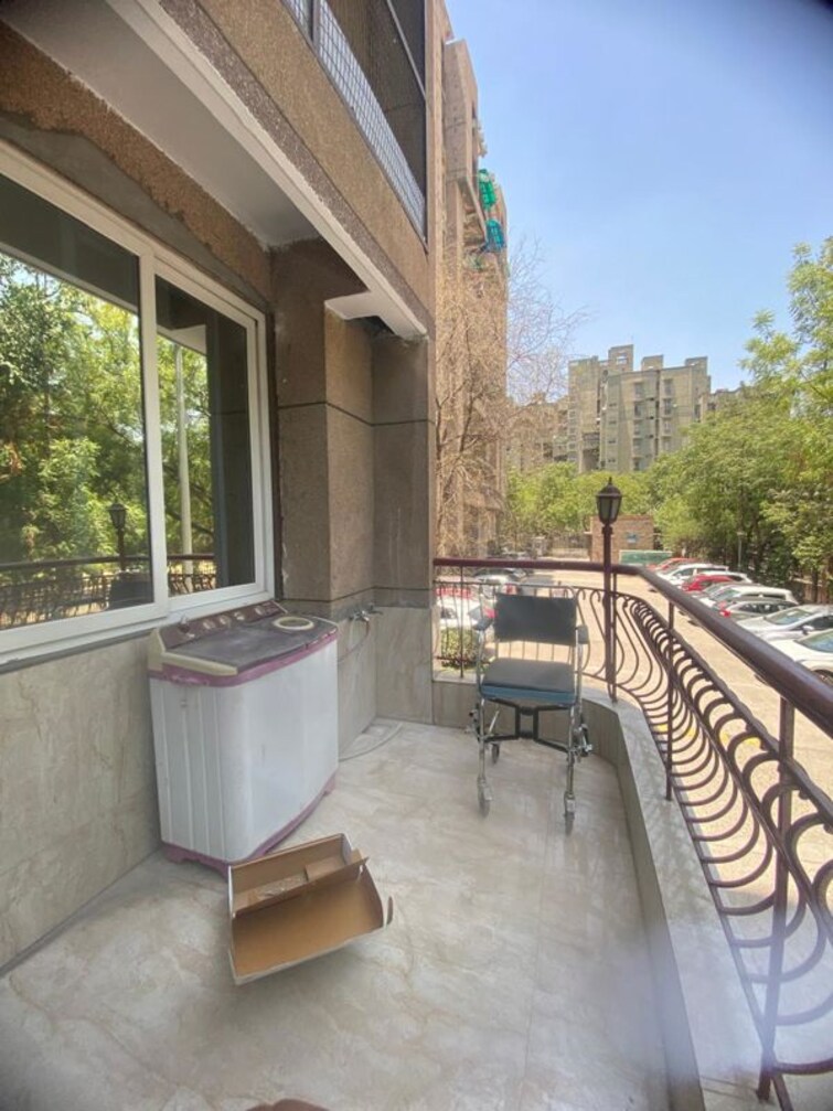 Balcony, dwarka 3 Bedroom 1500 Sq.Ft. Apartment In Dwarka Delhi 10024795