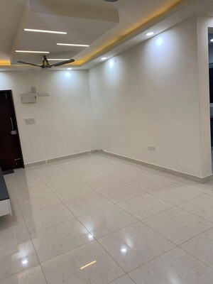 Room in 2 BHK Apartment at Vaishnavi Elegant, Jp Nagar – for Rent