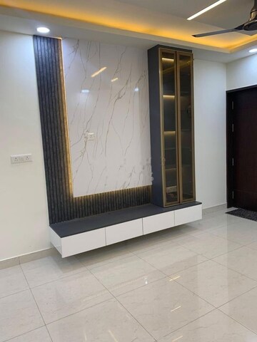 Room in 2 BHK Apartment at Vaishnavi Elegant, Jp Nagar – for Rent