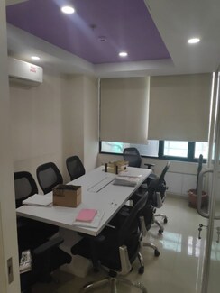 Office Space For Rent in Shubhkamna Appartments