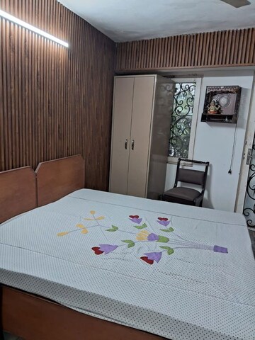 Studio Builder Floor For Rent in Greater Kailash I