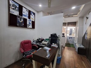  Office Space For Rent in Malwa Mills