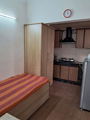 Studio Builder Floor For Rent in Greater Kailash I