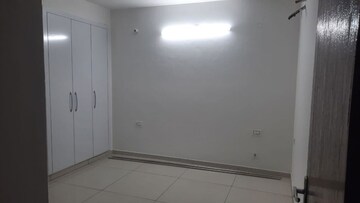 Room in 3 BHK Apartment at Motiaz Royal Citi, Ambala Highway – for Rent