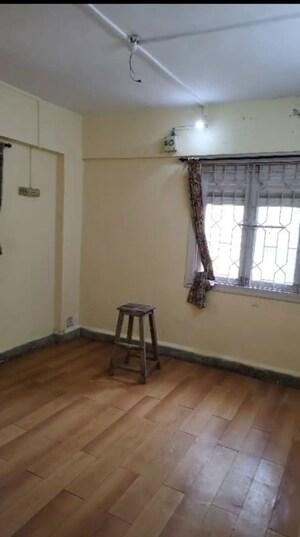 Room in 1 BHK Apartment at Nirlon Family CHS, Malad West – for Rent