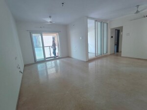 Room in 3 BHK Apartment at Dosti Group Imperia, Manpada – for Rent