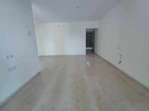 Room in 3 BHK Apartment at Dosti Group Imperia, Manpada – for Rent