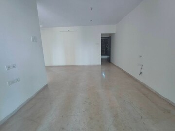 Room in 3 BHK Apartment at Dosti Group Imperia, Manpada – for Rent