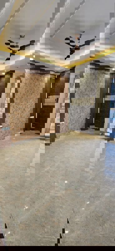 2 BHK + Pooja Room 125 Sq.Yd. Builder Floor in RPS Palm Drive