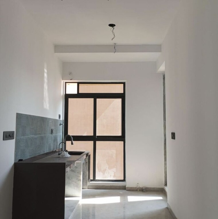 Kitchen, dadar west 2 Bedroom 700 Sq.Ft. Apartment In Dadar West Mumbai 10025021