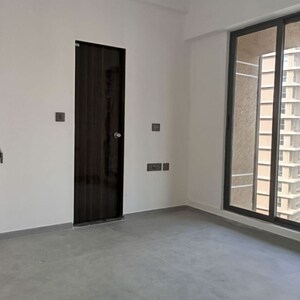 Room in 2 BHK Apartment at Dadar West – for Rent