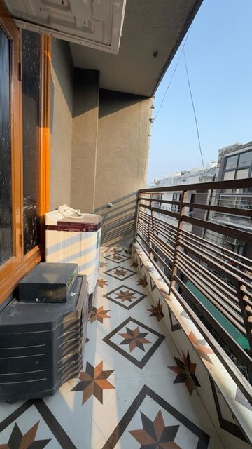 Balcony in 1 BHK Builder Floor at Chattarpur – for Rent