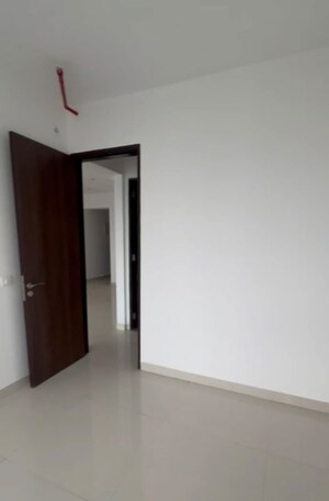 Room in 3 BHK Apartment at Sunteck City Avenue 1, Goregaon West – for Sale