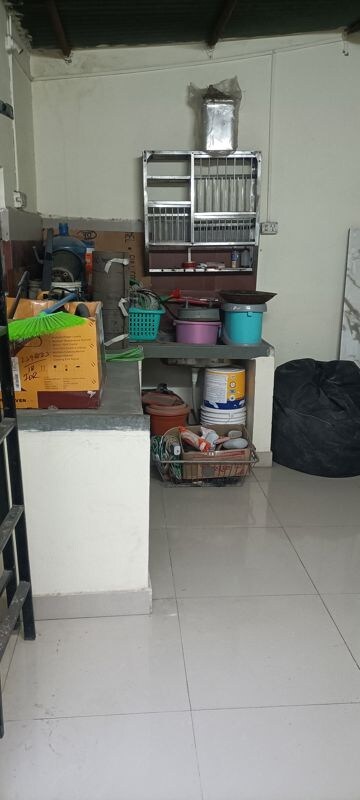 Furnished Amenities in 2 BHK Independent House at Vijay Nagar – for Rent