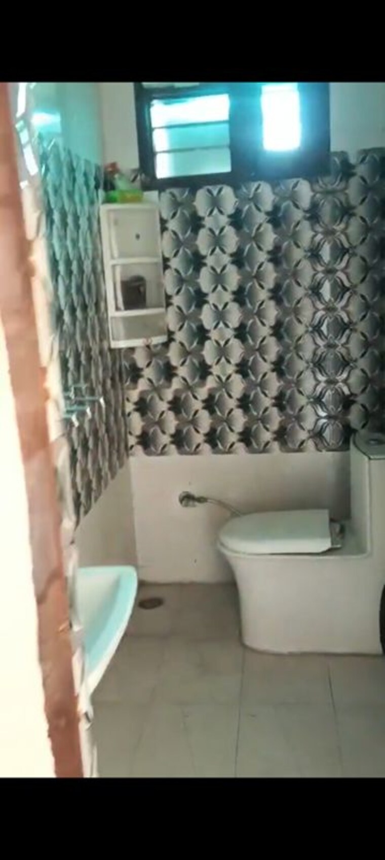 Bathroom, dhakoli 3 Bedroom 117 Sq.Yd. Builder Floor In Dhakoli Zirakpur 10025218