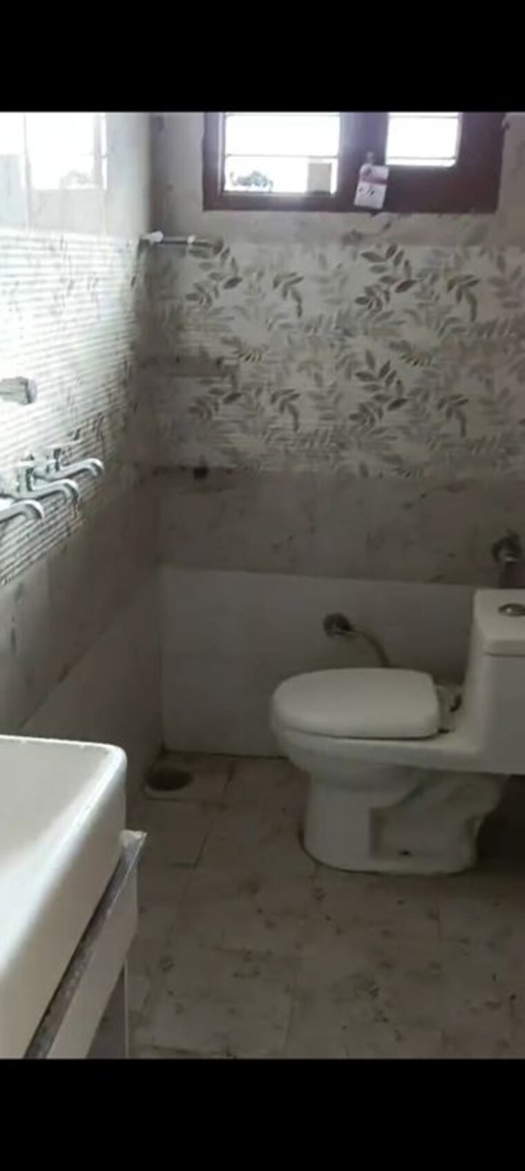 Bathroom, dhakoli 3 Bedroom 117 Sq.Yd. Builder Floor In Dhakoli Zirakpur 10025218