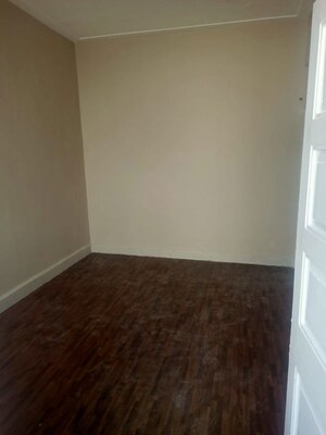 Room in 2 BHK Builder Floor at Vakola – for Rent